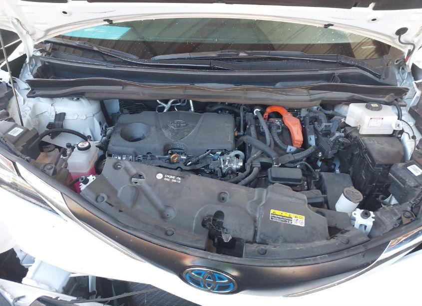 Photo 10 of 2023 Toyota Sienna LE (VIN 5TDBSKFC4PS100903)