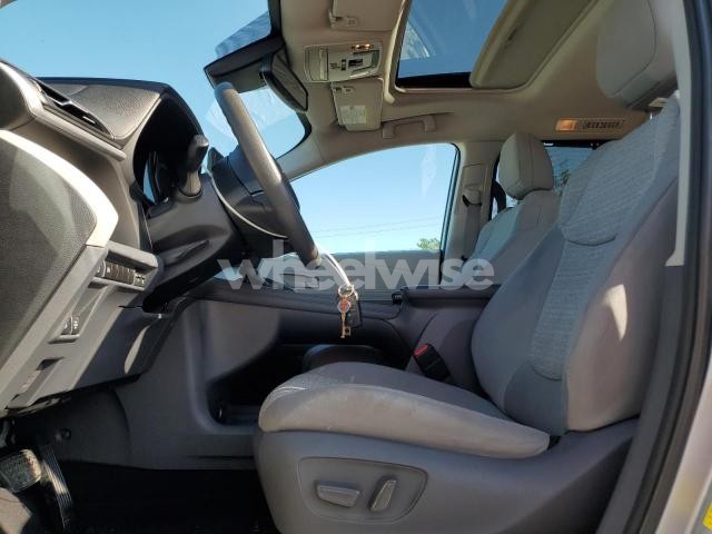 Photo 8 of 2021 TOYOTA SIENNA LE (VIN 5TDBSKFC5MS019968)