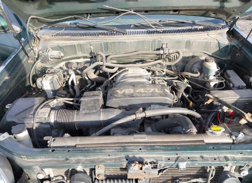 Photo 10 of 2001 Toyota Sequoia SR5 V8 (VIN 5TDBT44A01S047232)