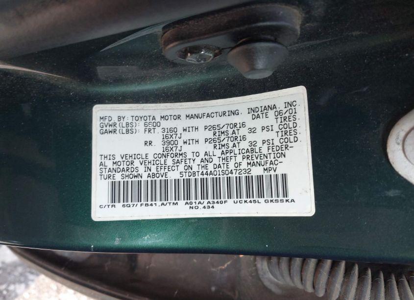 Photo 9 of 2001 Toyota Sequoia SR5 V8 (VIN 5TDBT44A01S047232)