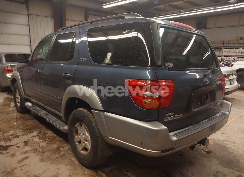 Photo 3 of 2003 Toyota Sequoia SR5 V8 (VIN 5TDBT44A03S138911)