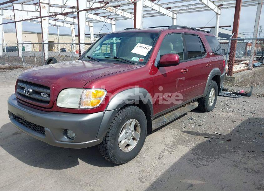 Photo 2 of 2003 Toyota Sequoia SR5 V8 (VIN 5TDBT44A03S165736)