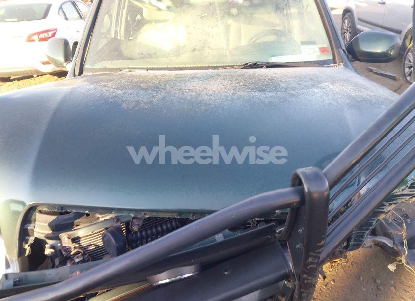 Photo 10 of 2003 Toyota Sequoia SR5 V8 (VIN 5TDBT44A03S193701)