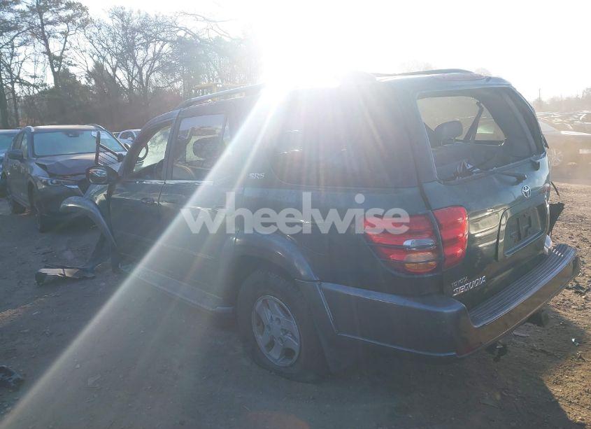 Photo 3 of 2003 Toyota Sequoia SR5 V8 (VIN 5TDBT44A03S193701)