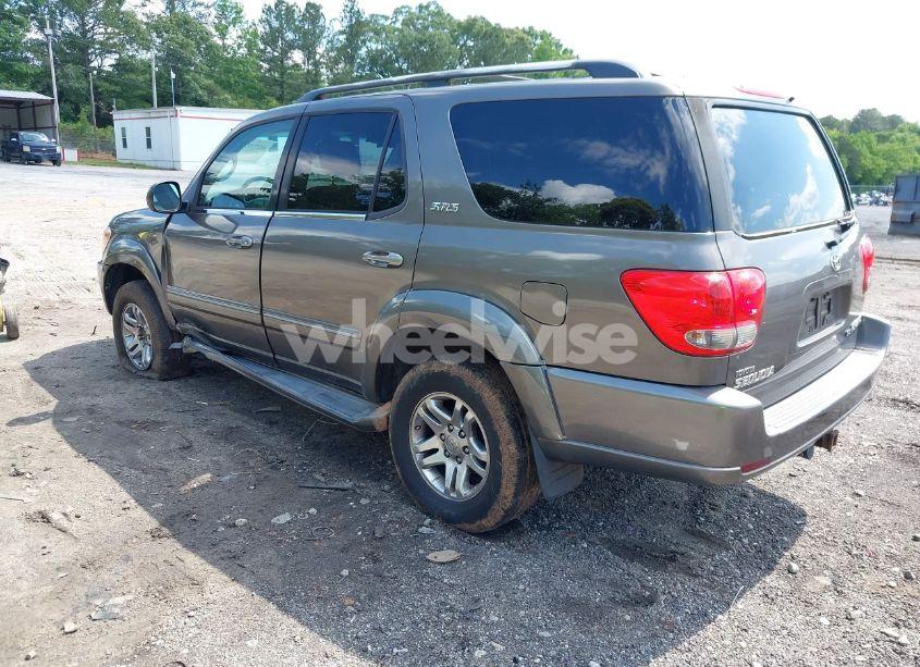 Photo 3 of 2005 Toyota Sequoia SR5 V8 (VIN 5TDBT44A05S235528)