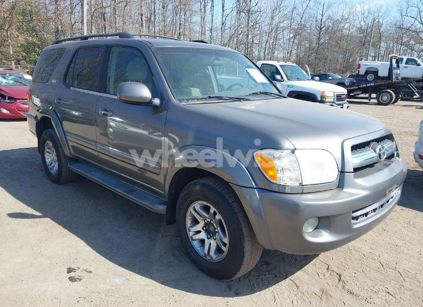 2005 Toyota Sequoia SR5 V8 (VIN 5TDBT44A05S245220) main photo