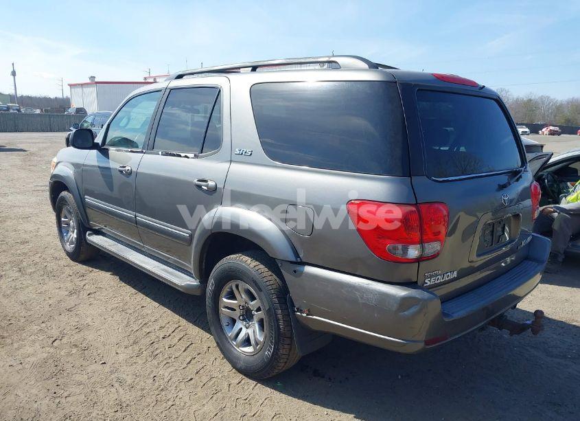 Photo 3 of 2005 Toyota Sequoia SR5 V8 (VIN 5TDBT44A05S245220)