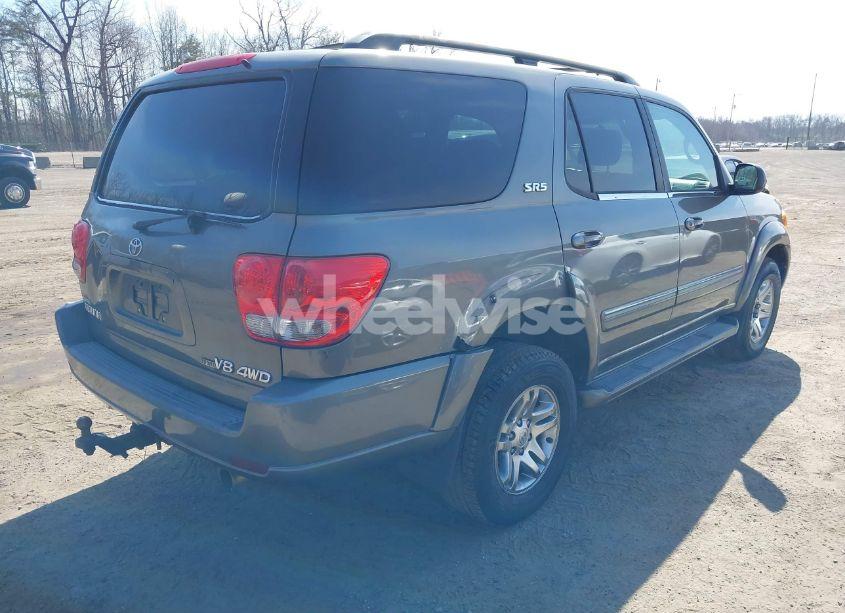 Photo 4 of 2005 Toyota Sequoia SR5 V8 (VIN 5TDBT44A05S245220)