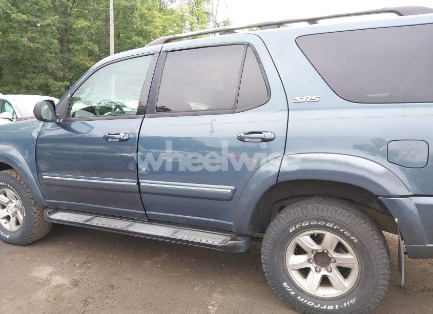 Photo 14 of 2007 Toyota Sequoia SR5 V8 (VIN 5TDBT44A07S285946)