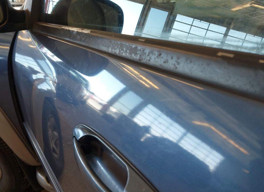 Photo 17 of 2001 Toyota Sequoia SR5 V8 (VIN 5TDBT44A11S012151)