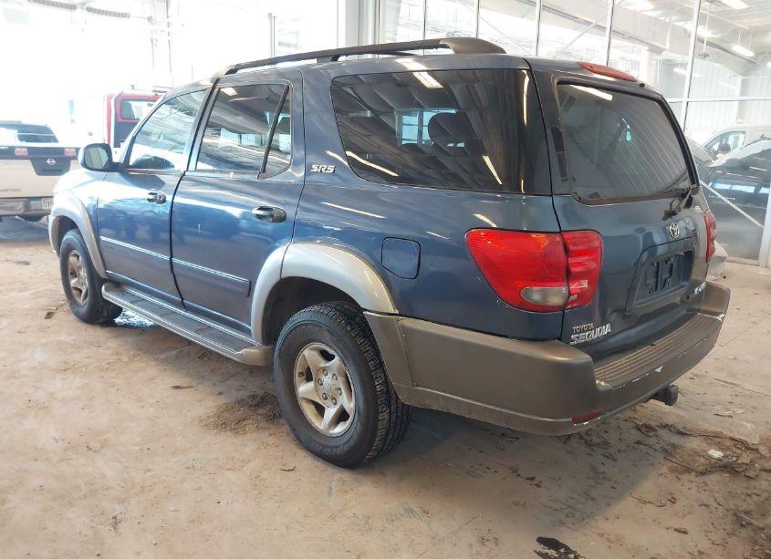 Photo 3 of 2001 Toyota Sequoia SR5 V8 (VIN 5TDBT44A11S012151)