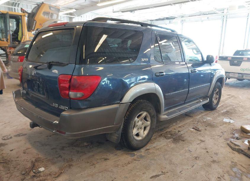 Photo 4 of 2001 Toyota Sequoia SR5 V8 (VIN 5TDBT44A11S012151)