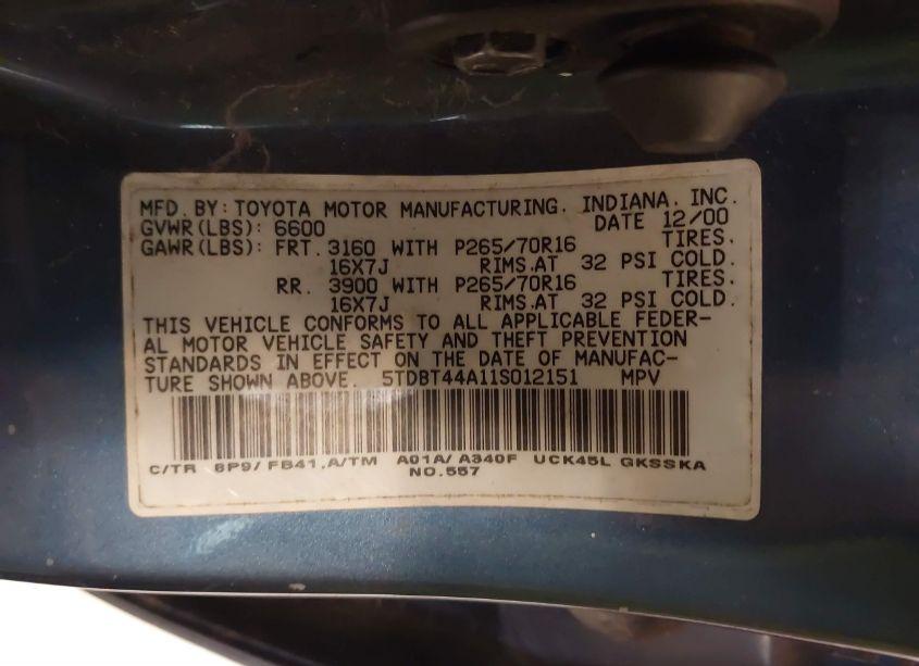 Photo 9 of 2001 Toyota Sequoia SR5 V8 (VIN 5TDBT44A11S012151)