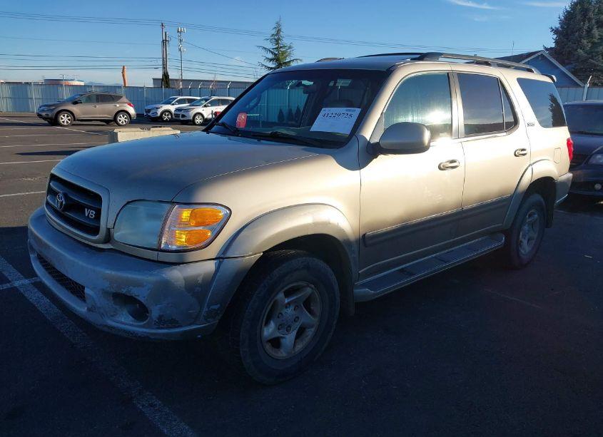 Photo 2 of 2001 Toyota Sequoia SR5 V8 (VIN 5TDBT44A11S022985)