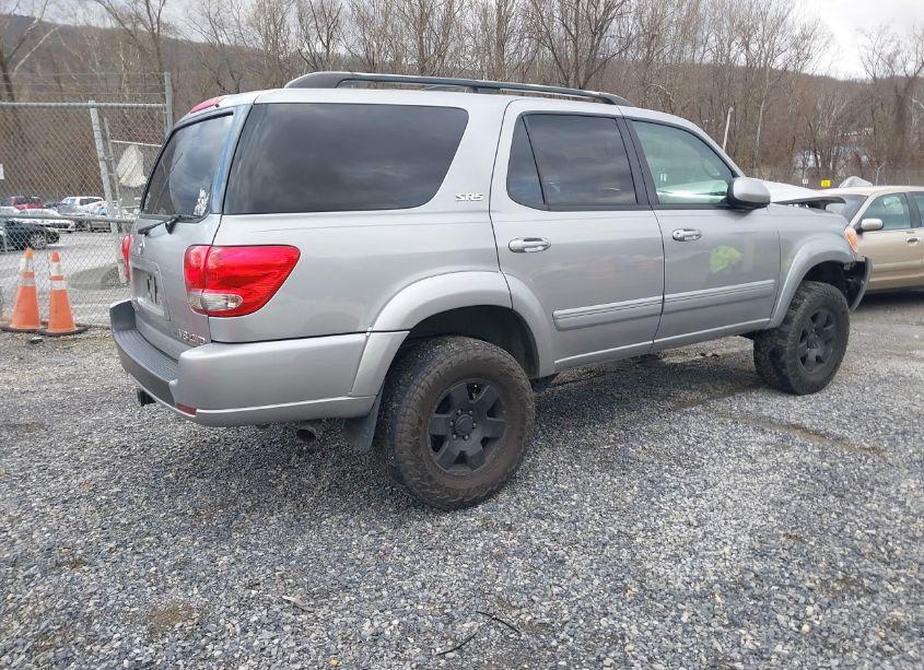 Photo 4 of 2007 Toyota Sequoia SR5 V8 (VIN 5TDBT44A17S282361)