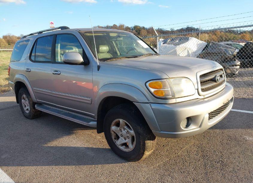 2001 Toyota Sequoia SR5 V8 (VIN 5TDBT44A21S041898) main photo