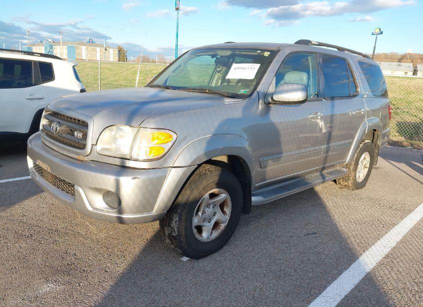 Photo 2 of 2001 Toyota Sequoia SR5 V8 (VIN 5TDBT44A21S041898)