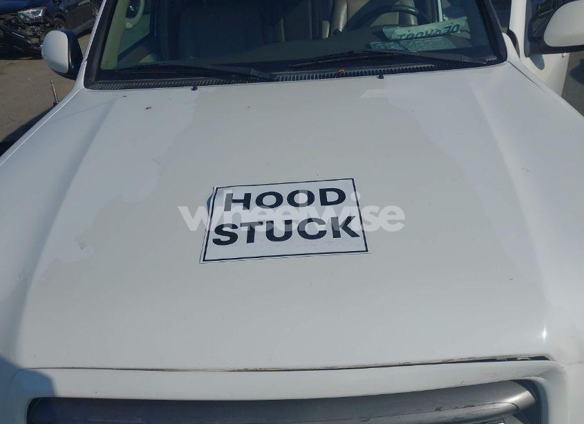 Photo 10 of 2002 Toyota Sequoia SR5 V8 (VIN 5TDBT44A22S068908)