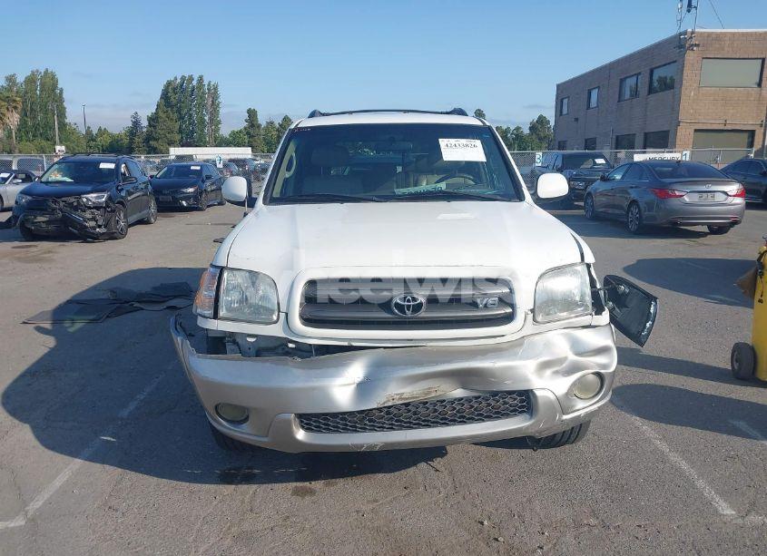 Photo 11 of 2002 Toyota Sequoia SR5 V8 (VIN 5TDBT44A22S068908)