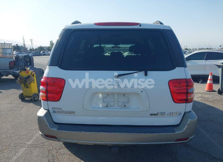 Photo 15 of 2002 Toyota Sequoia SR5 V8 (VIN 5TDBT44A22S068908)