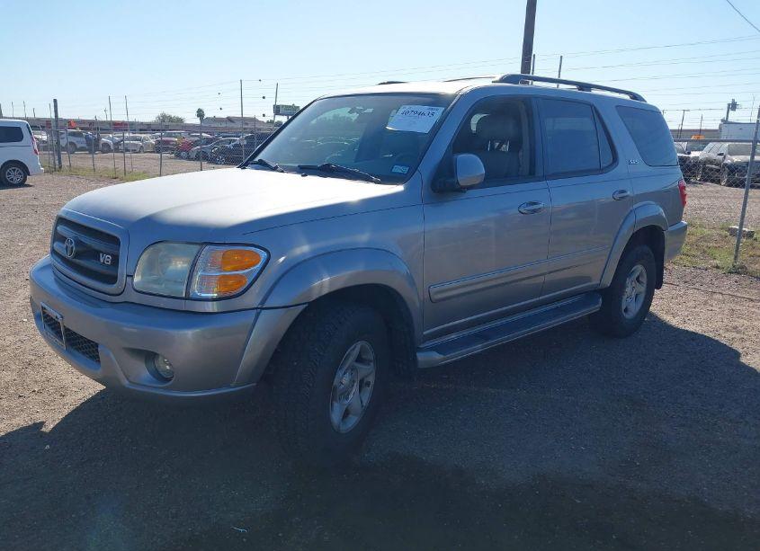 Photo 2 of 2002 Toyota Sequoia SR5 V8 (VIN 5TDBT44A22S084848)