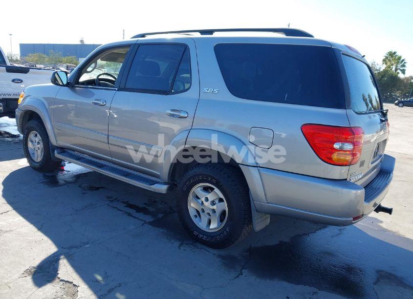 Photo 3 of 2003 Toyota Sequoia SR5 V8 (VIN 5TDBT44A23S147416)