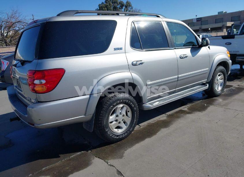 Photo 4 of 2003 Toyota Sequoia SR5 V8 (VIN 5TDBT44A23S147416)