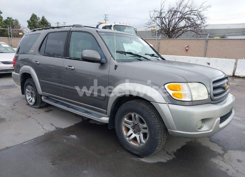 2003 Toyota Sequoia SR5 V8 (VIN 5TDBT44A23S158061) main photo