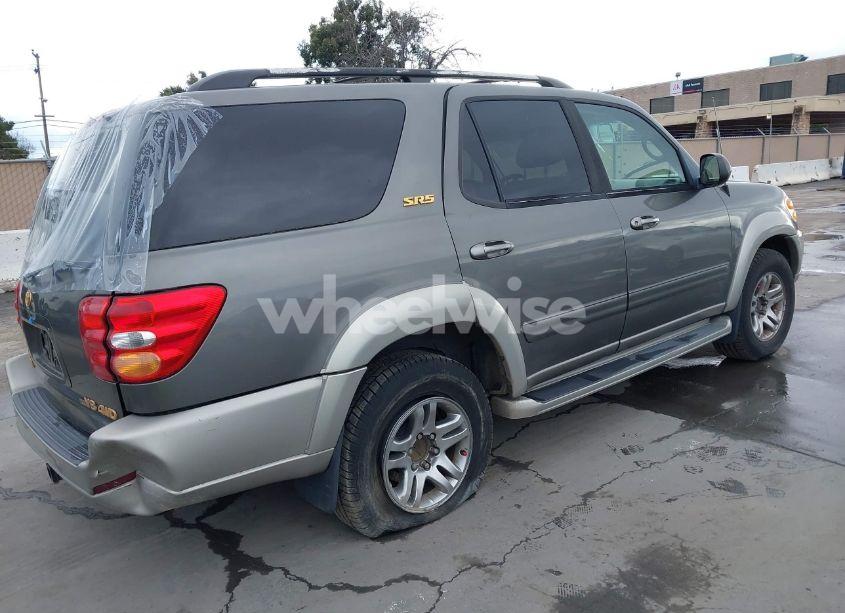Photo 4 of 2003 Toyota Sequoia SR5 V8 (VIN 5TDBT44A23S158061)