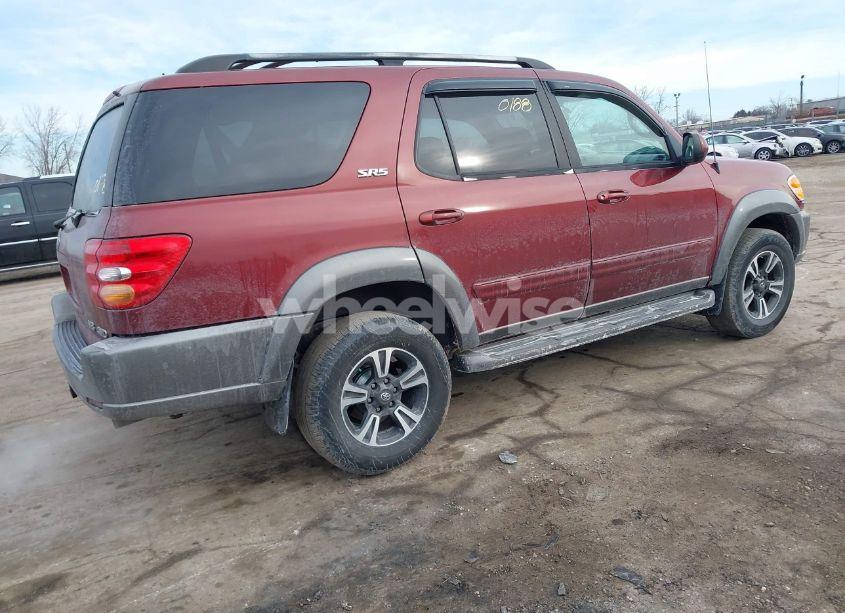 Photo 4 of 2004 Toyota Sequoia SR5 V8 (VIN 5TDBT44A24S233097)
