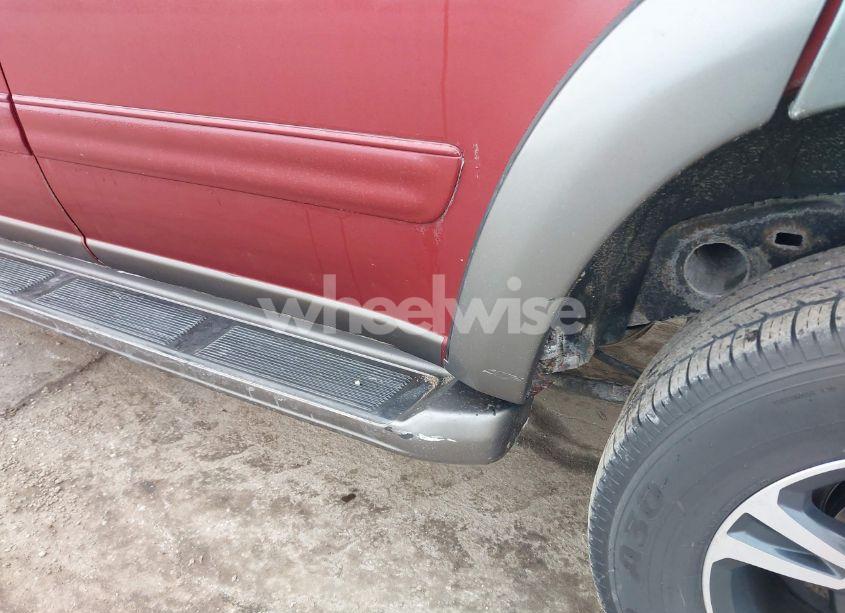 Photo 6 of 2004 Toyota Sequoia SR5 V8 (VIN 5TDBT44A24S233097)