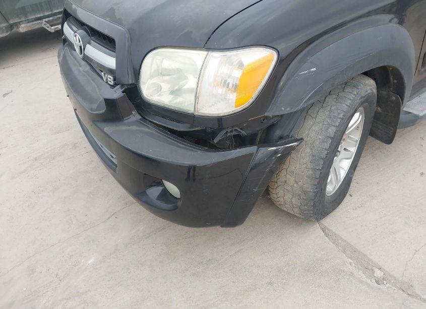 Photo 12 of 2006 Toyota Sequoia SR5 V8 (VIN 5TDBT44A26S277054)