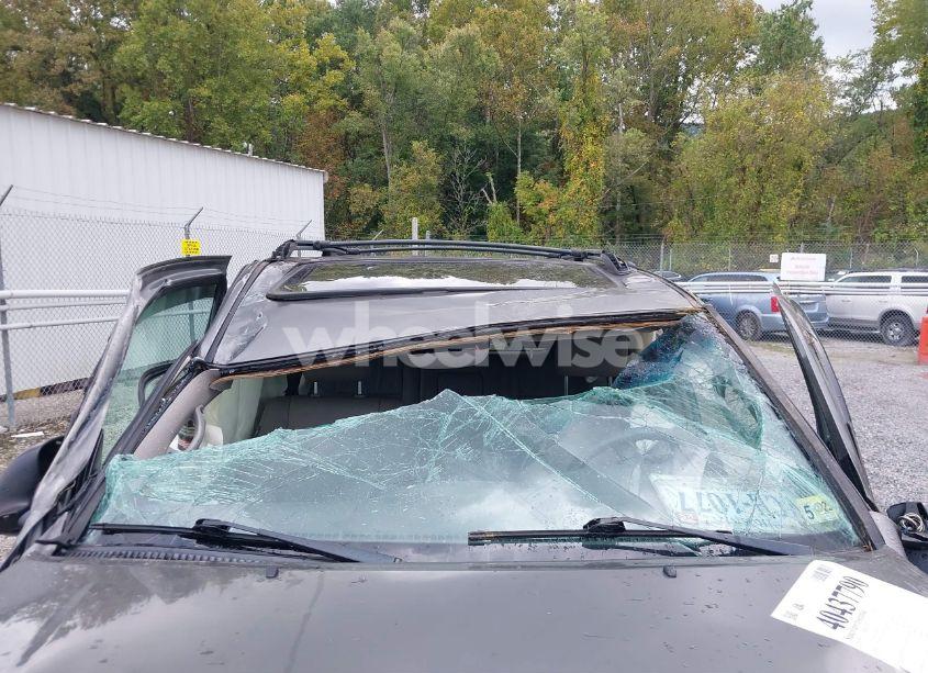 Photo 12 of 2007 Toyota Sequoia SR5 V8 (VIN 5TDBT44A27S289898)