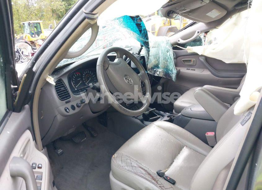 Photo 5 of 2007 Toyota Sequoia SR5 V8 (VIN 5TDBT44A27S289898)