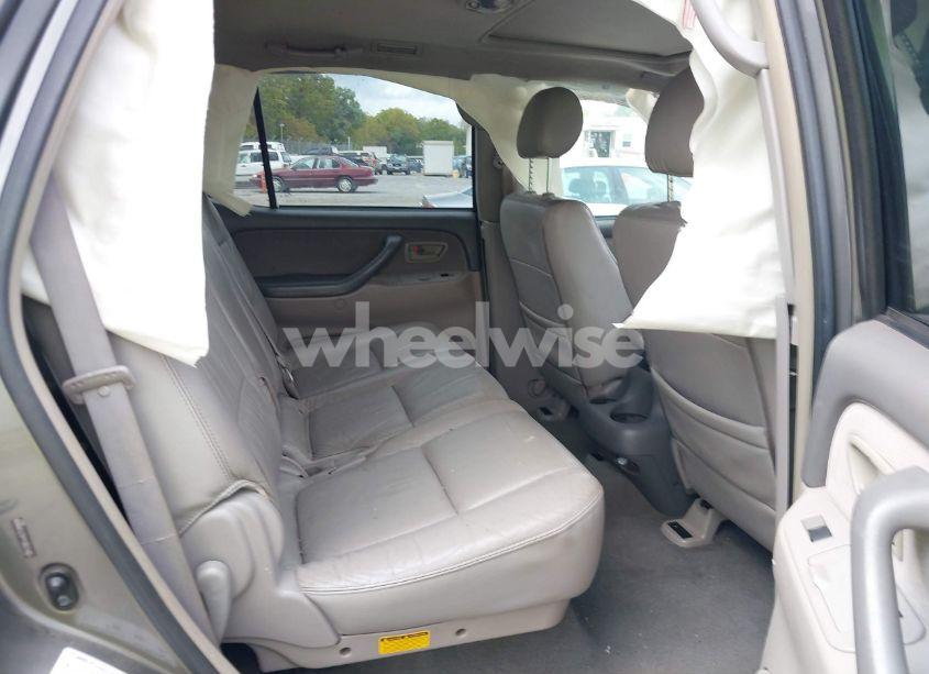 Photo 8 of 2007 Toyota Sequoia SR5 V8 (VIN 5TDBT44A27S289898)