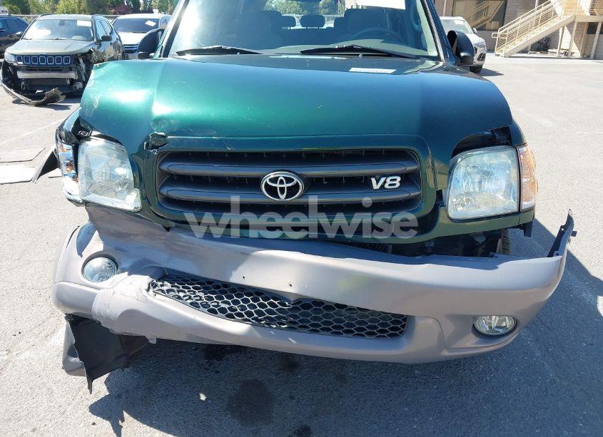 Photo 6 of 2002 Toyota Sequoia SR5 V8 (VIN 5TDBT44A32S078556)