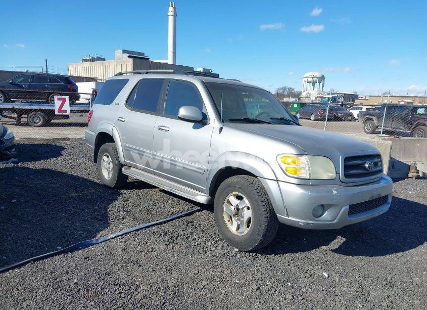 2004 Toyota Sequoia SR5 V8 (VIN 5TDBT44A34S218205) main photo