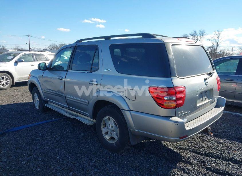 Photo 6 of 2004 Toyota Sequoia SR5 V8 (VIN 5TDBT44A34S218205)