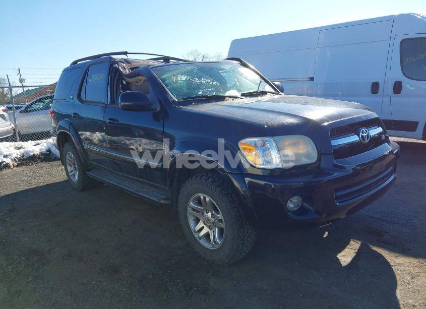 2005 Toyota Sequoia SR5 V8 (VIN 5TDBT44A35S246264) main photo