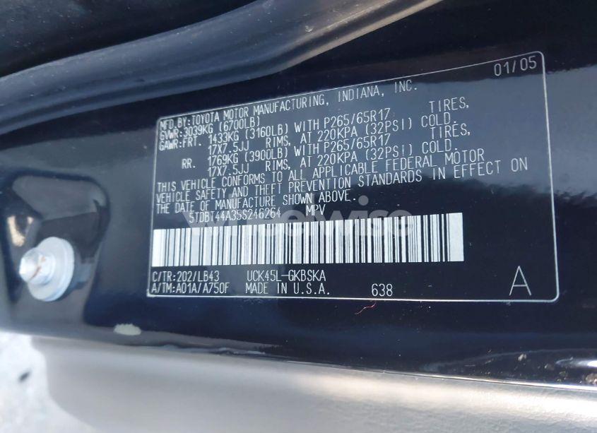 Photo 9 of 2005 Toyota Sequoia SR5 V8 (VIN 5TDBT44A35S246264)