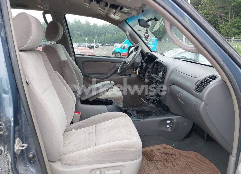 Photo 5 of 2007 Toyota Sequoia SR5 V8 (VIN 5TDBT44A37S279591)