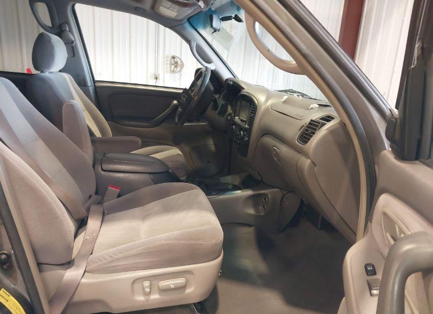 Photo 5 of 2007 Toyota Sequoia SR5 V8 (VIN 5TDBT44A37S285603)