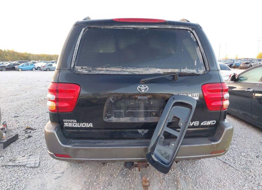 Photo 6 of 2004 Toyota Sequoia SR5 V8 (VIN 5TDBT44A44S210971)