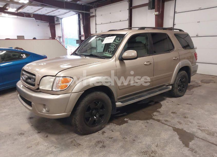 Photo 2 of 2002 Toyota Sequoia SR5 V8 (VIN 5TDBT44A52S134819)