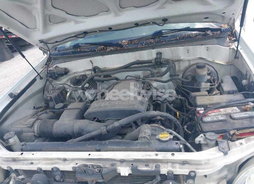 Photo 10 of 2003 Toyota Sequoia SR5 V8 (VIN 5TDBT44A53S154439)