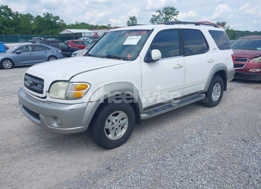 Photo 2 of 2003 Toyota Sequoia SR5 V8 (VIN 5TDBT44A53S154439)