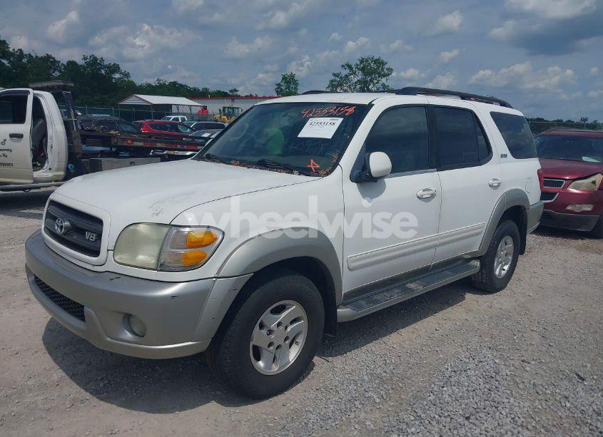 Photo 6 of 2003 Toyota Sequoia SR5 V8 (VIN 5TDBT44A53S154439)