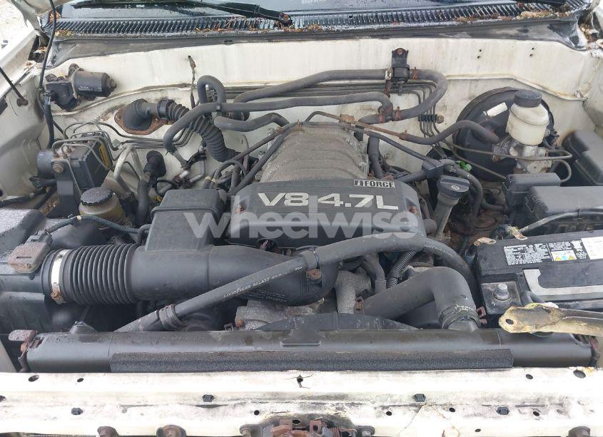 Photo 10 of 2003 Toyota Sequoia SR5 V8 (VIN 5TDBT44A53S165120)