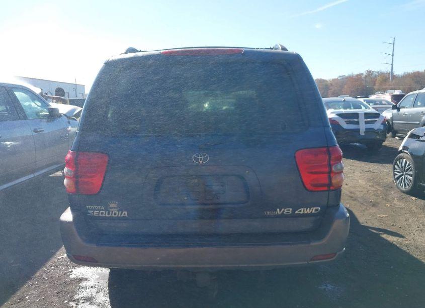 Photo 17 of 2004 Toyota Sequoia SR5 V8 (VIN 5TDBT44A54S205262)