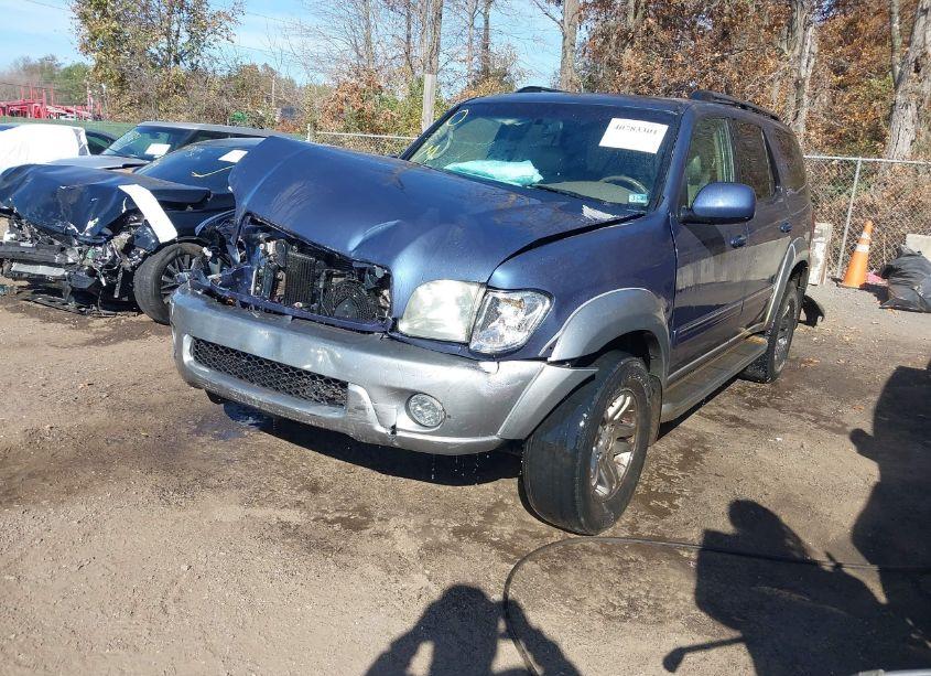 Photo 2 of 2004 Toyota Sequoia SR5 V8 (VIN 5TDBT44A54S205262)